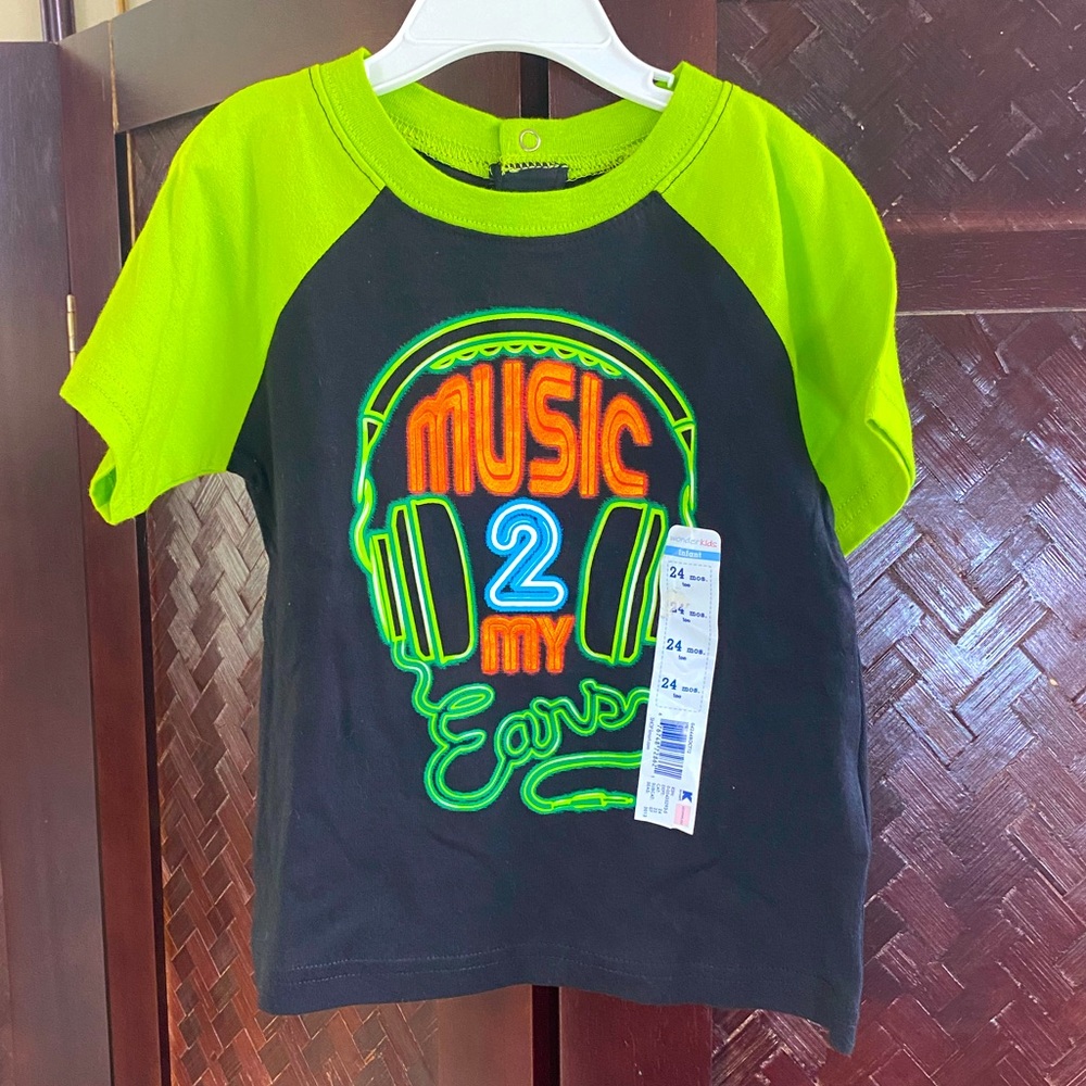 Green and black tee 24 months from the brand wonder kids